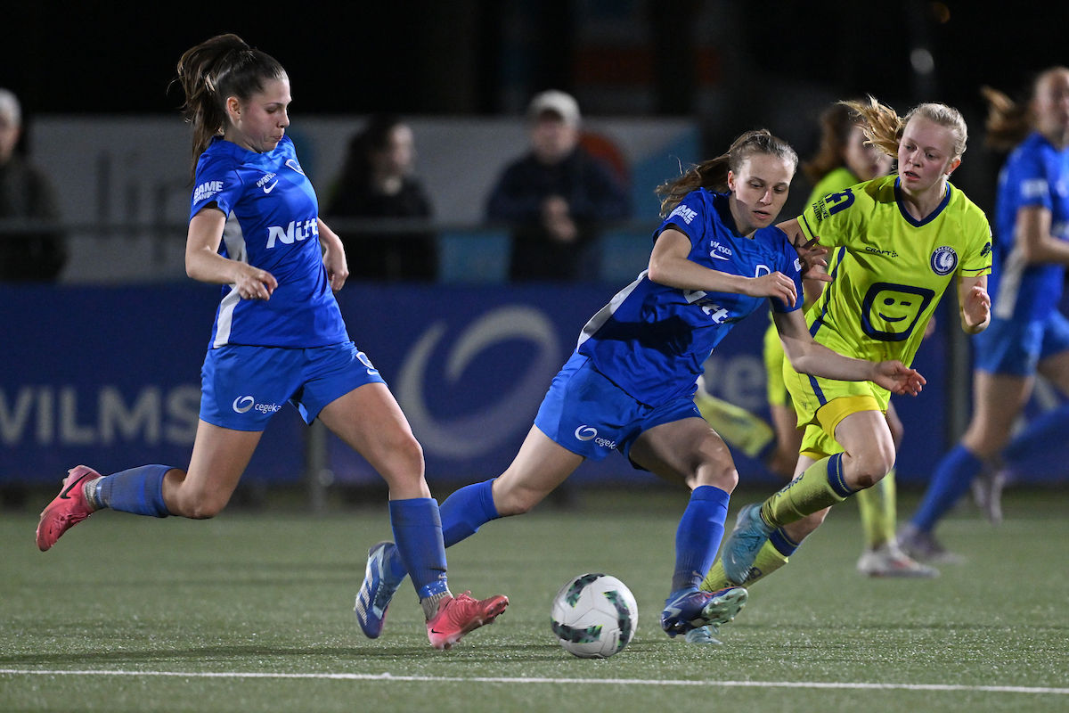 Bondscoach ziet Genk Ladies winnen: Duijsters maakt met twee goals en assist verschil tegen Gent