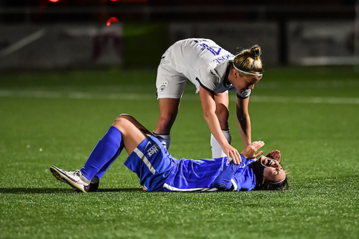 Anderlecht straft foutjes van KRC Genk Ladies genadeloos af en wint met 2-4